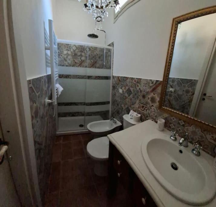 Casa Vacanze Vico Minaudo Catánia Buitenkant foto